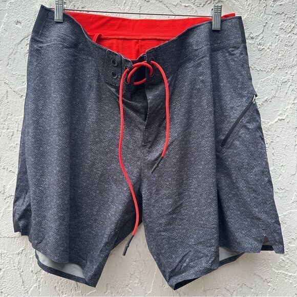 LULULEMON Shorts Men 36 Swim Board Wave Trunks Lined Zip Pocket - Picture 1 of 5